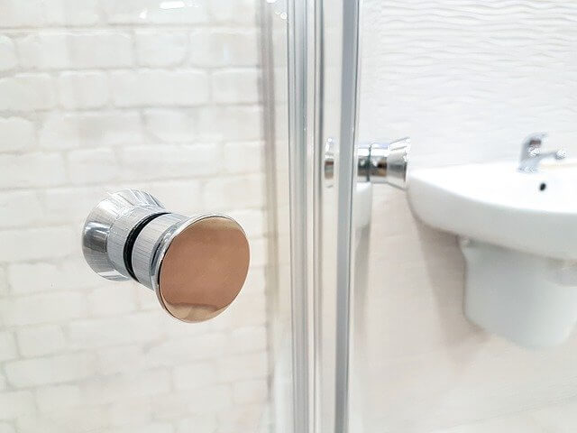 Clean Shower Door